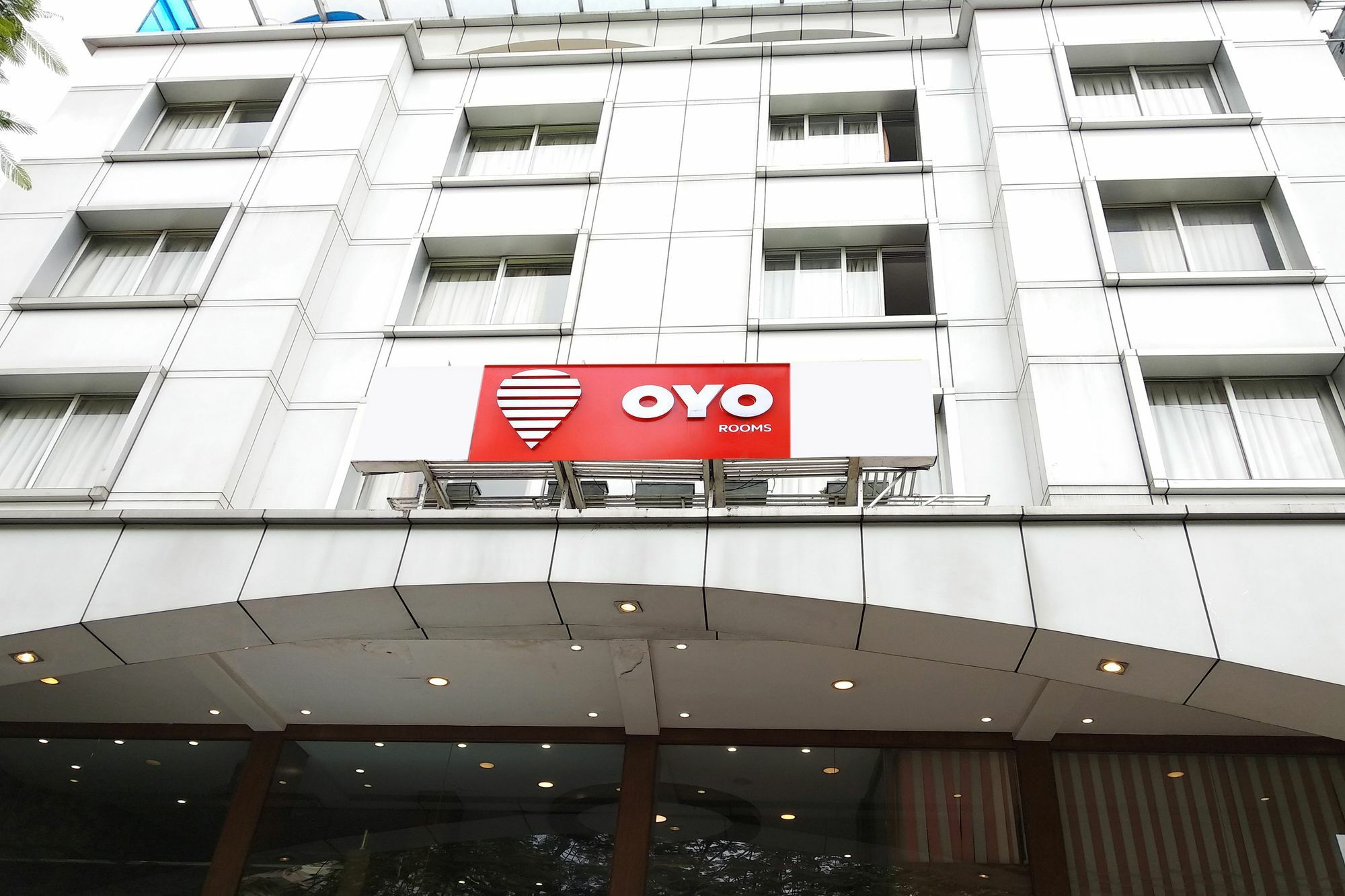 Oyo 9925 The Ocea International Hotel Bangalore Exterior photo